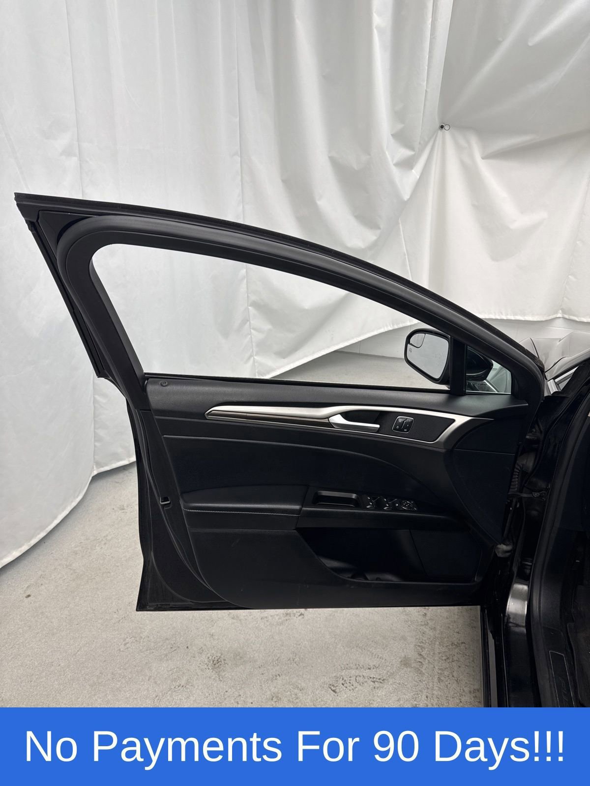 Certified 2018 Ford Fusion SE w/ Fusion SE Technology Package image 12