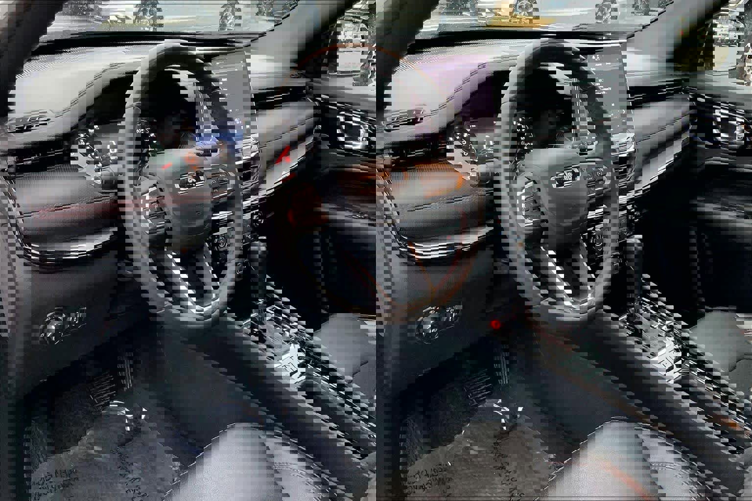 Used 2023 Jeep Compass Trailhawk image 16