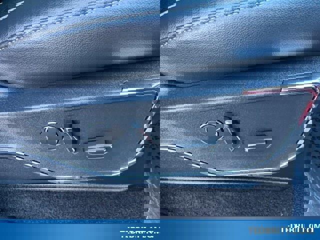 Certified 2022 Ford F150 Lariat w/ Equipment Group 502A High image 24