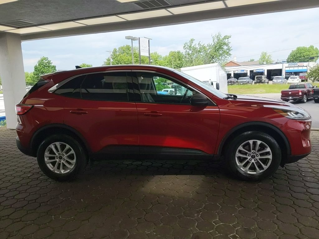Certified 2022 Ford Escape SE w/ Convenience Package AWD/4WD image 5