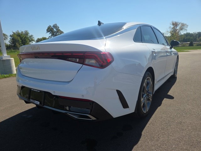 Used 2023 Kia K5 EX w/ EX Premium Package FWD image 7