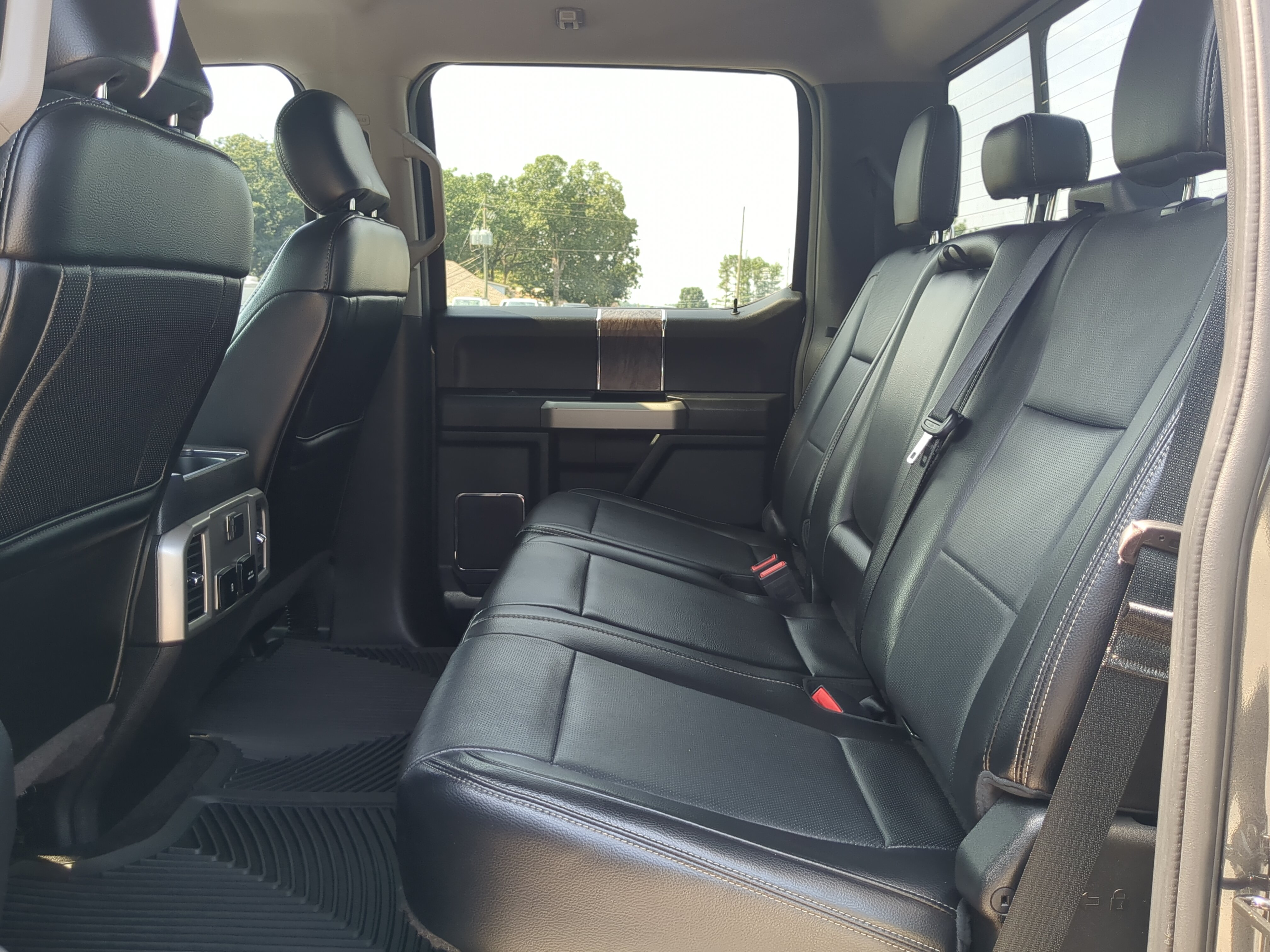 Certified 2018 Ford F250 Lariat w/ Chrome Package AWD/4WD image 12