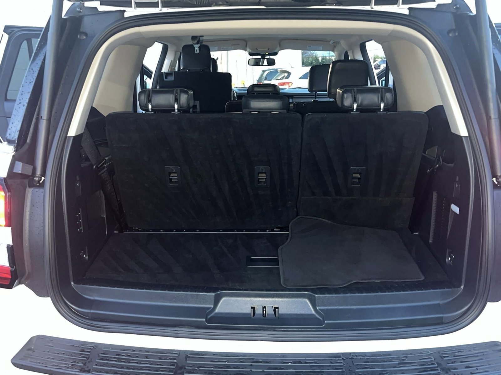 Certified 2024 Ford Expedition XLT image 26