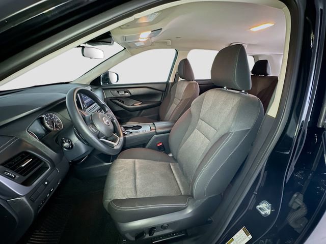 Used 2024 Nissan Rogue SV image 23