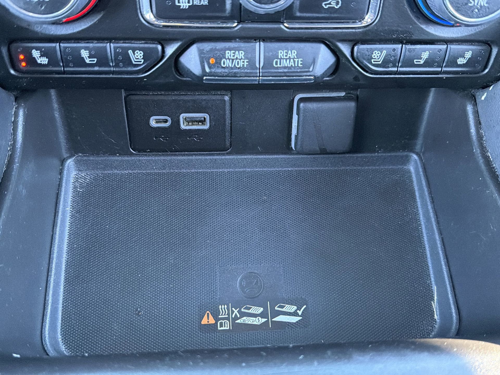 Used 2022 Chevrolet Tahoe Premier image 16