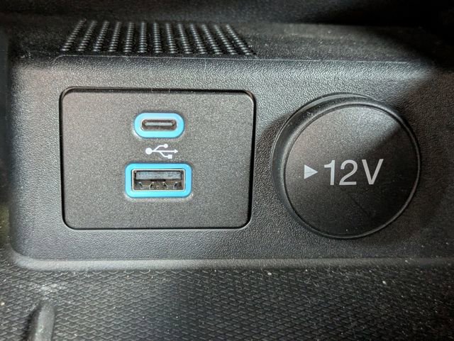 Certified 2023 Ford Escape ST-Line AWD/4WD image 22