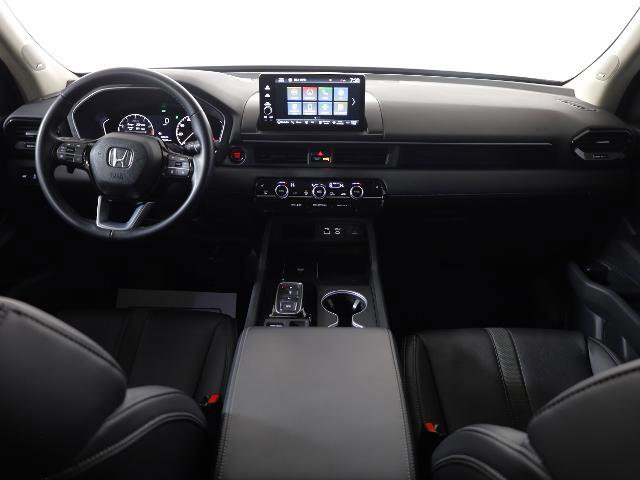 Used 2023 Honda Pilot Touring image 14