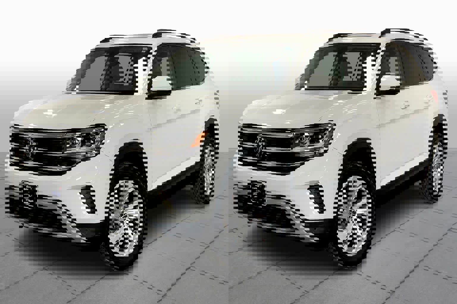 Used 2021 Volkswagen Atlas SE w/ Panoramic Sunroof Package image 2