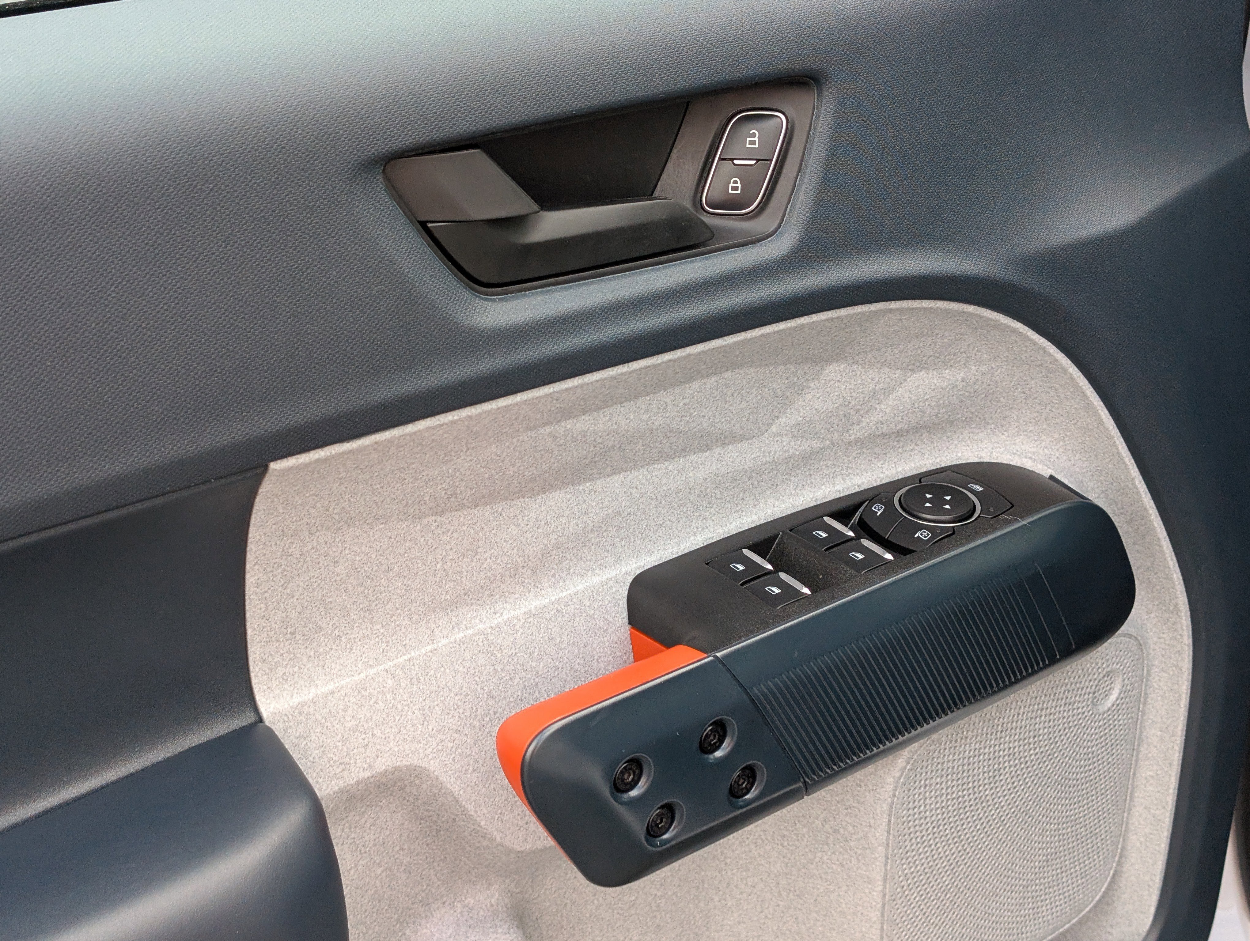 Certified 2024 Ford Maverick XLT w/ XLT Luxury Package image 18