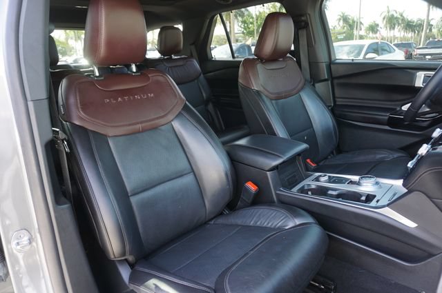 Certified 2023 Ford Explorer Platinum w/ Technology Package AWD/4WD image 2