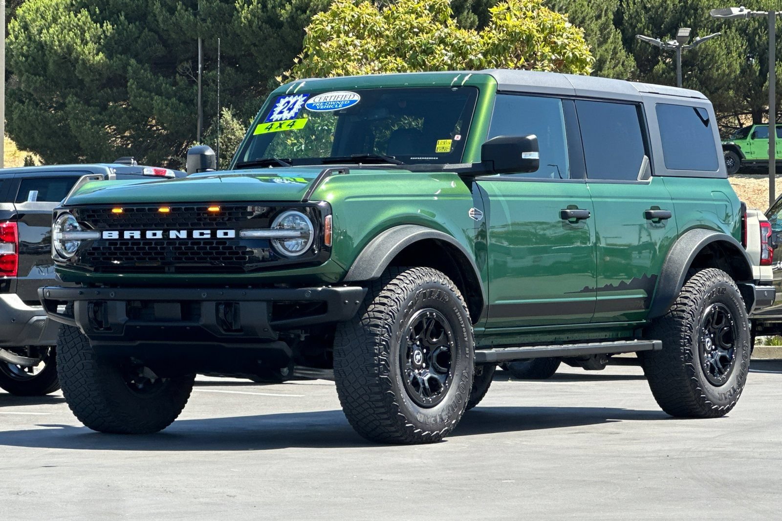 Certified 2024 Ford Bronco Wildtrak AWD/4WD image 11
