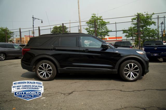 Certified 2023 Ford Explorer ST-Line w/ Class IV Trailer Tow Package AWD/4WD image 3