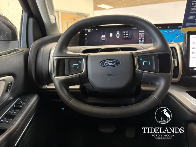 Certified 2025 Ford Expedition Active RWD image 18