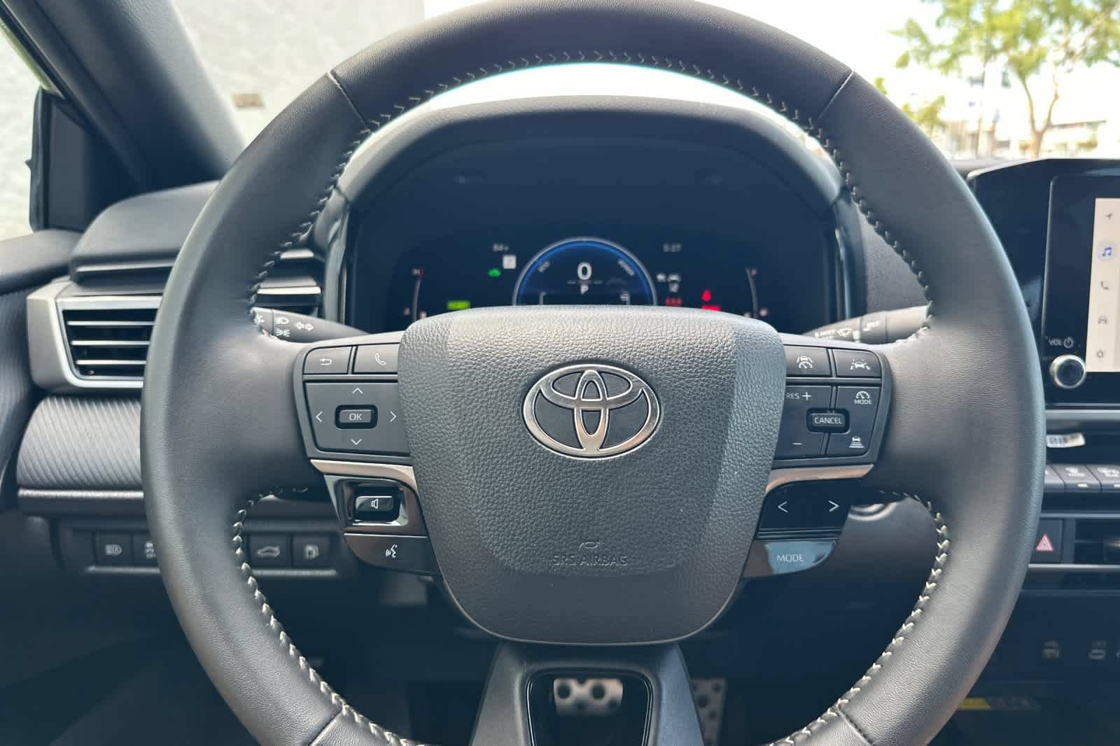 Used 2026 Toyota Camry SE w/ Convenience Package FWD image 23