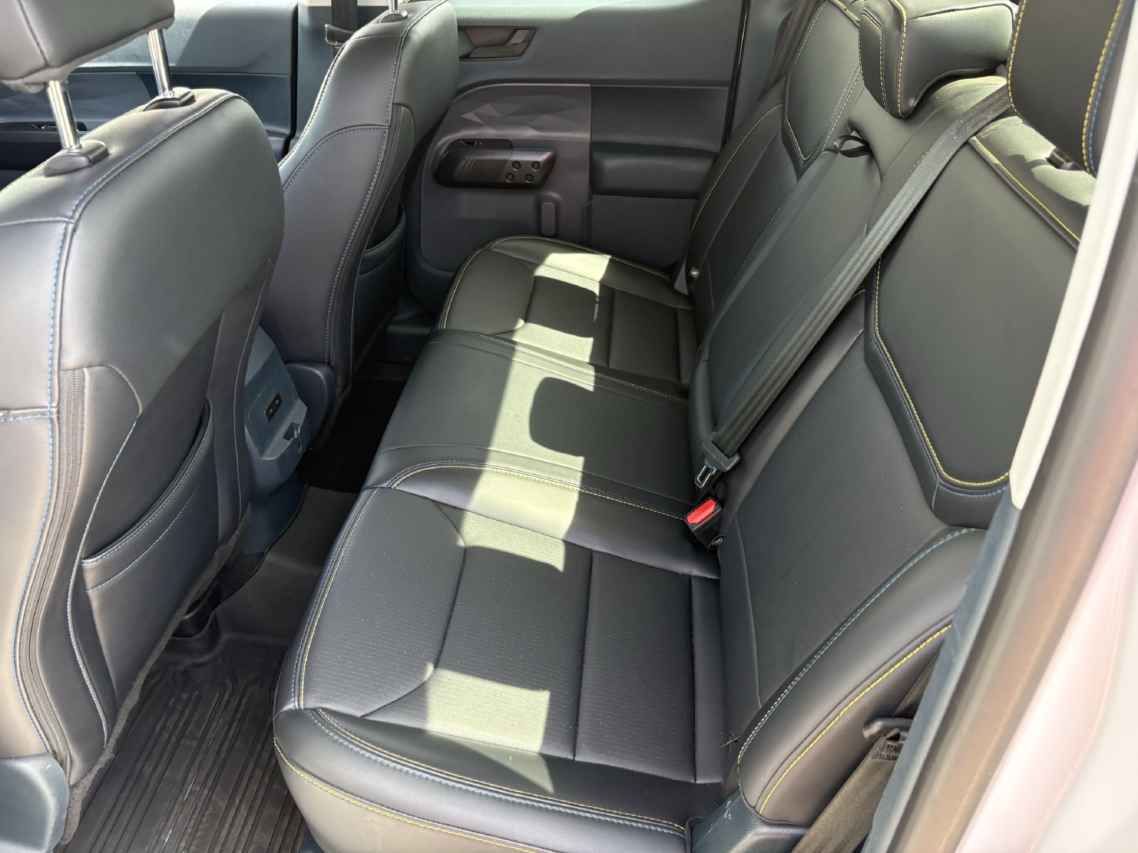 Certified 2025 Ford Maverick Lobo AWD/4WD image 21