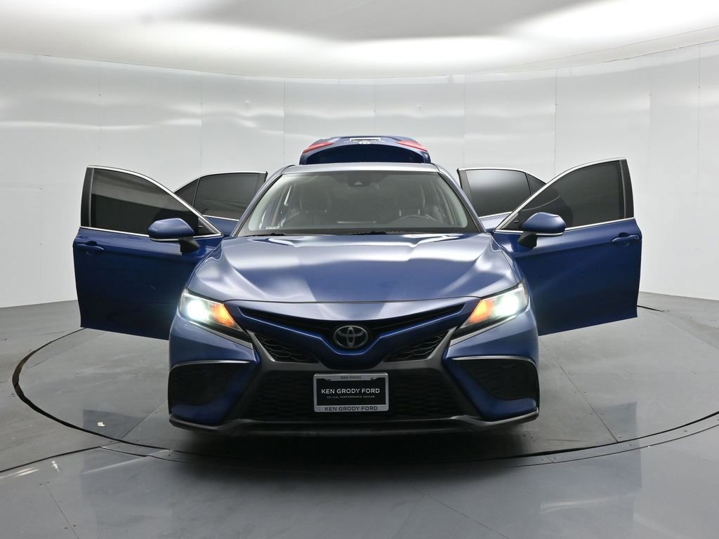 Used 2023 Toyota Camry SE w/ Cold Weather Package AWD/4WD image 30