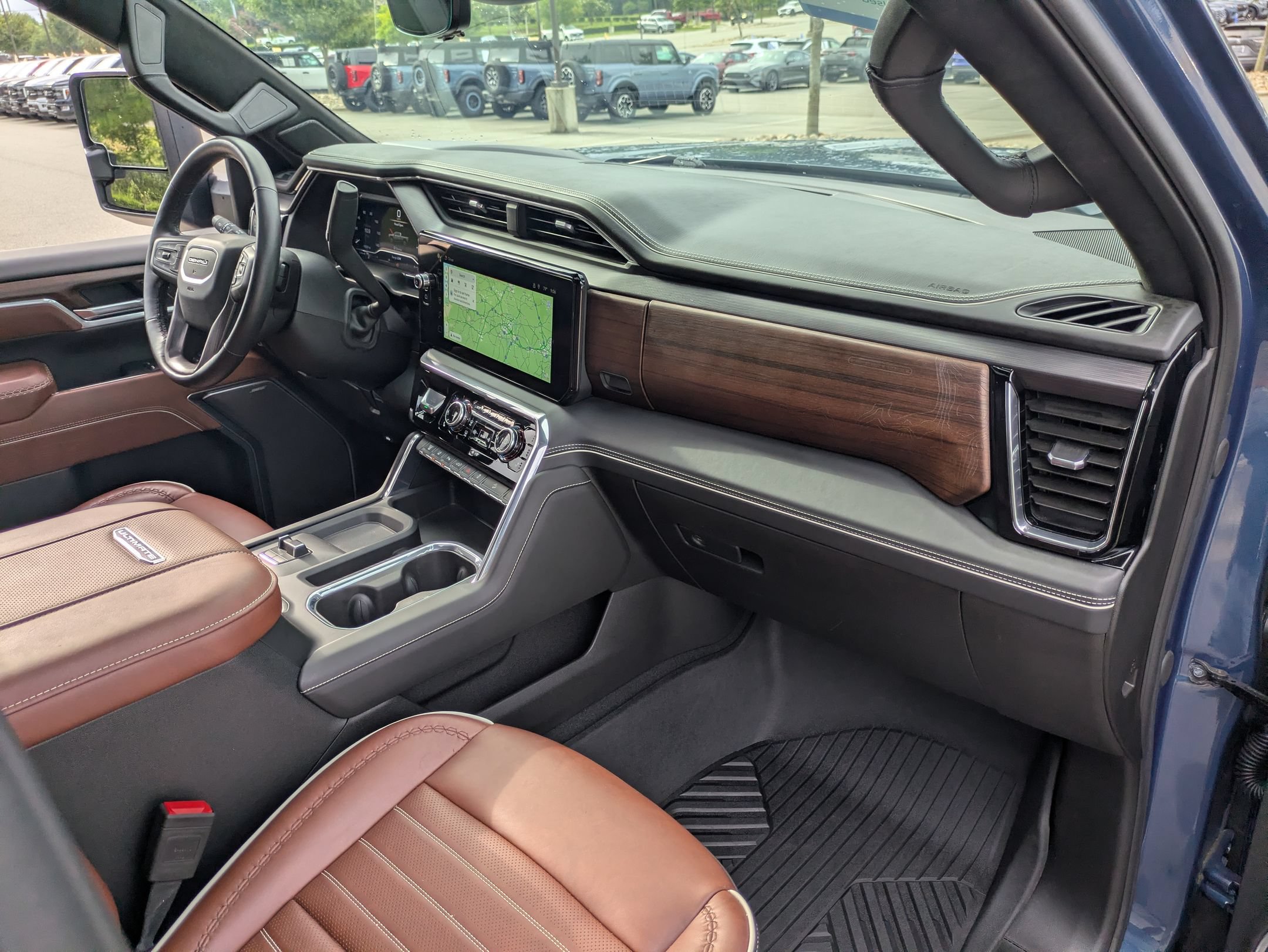 Used 2025 GMC Sierra 2500 Denali Ultimate AWD/4WD image 41