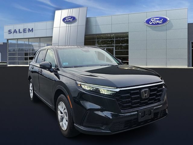 Used 2025 Honda CR-V LX image 1