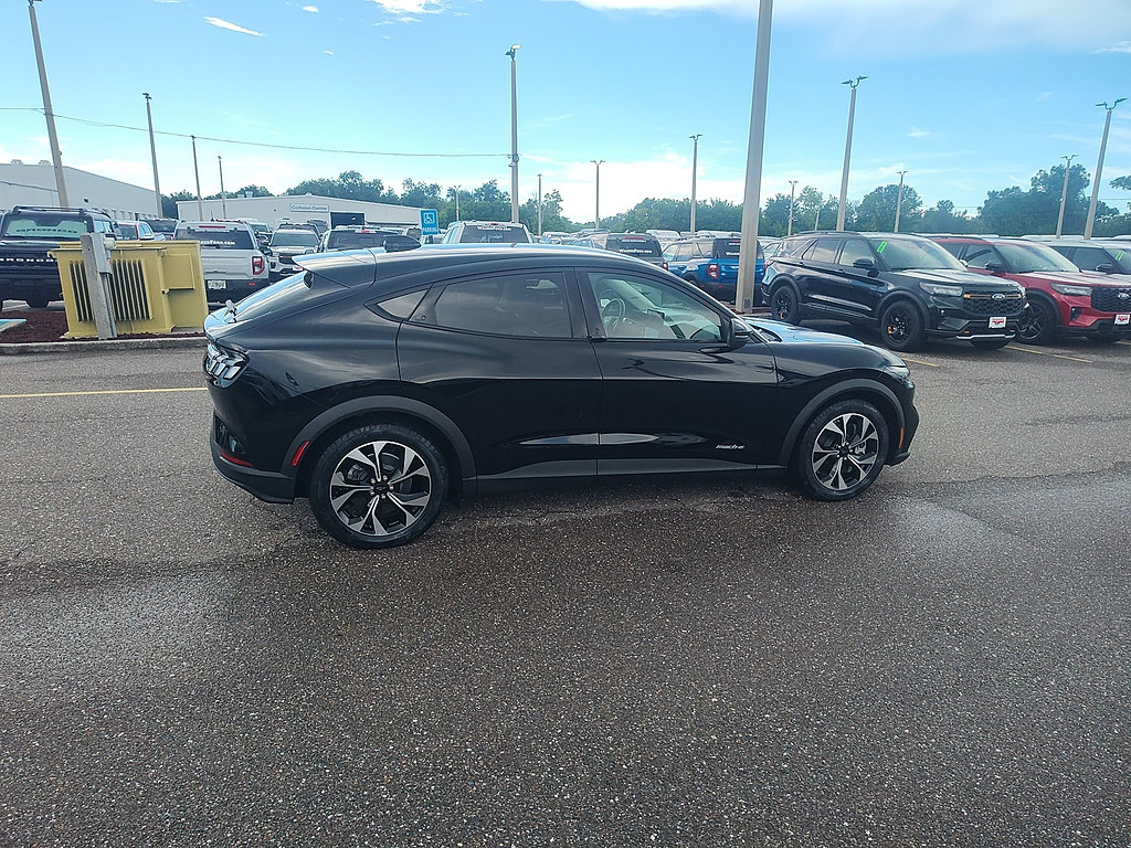 Certified 2025 Ford Mustang Mach-E Select RWD image 4