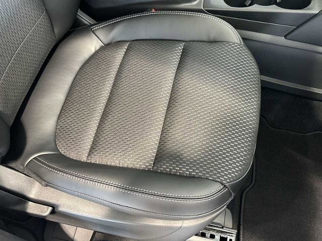 Certified 2026 Ford Escape SE FWD image 27