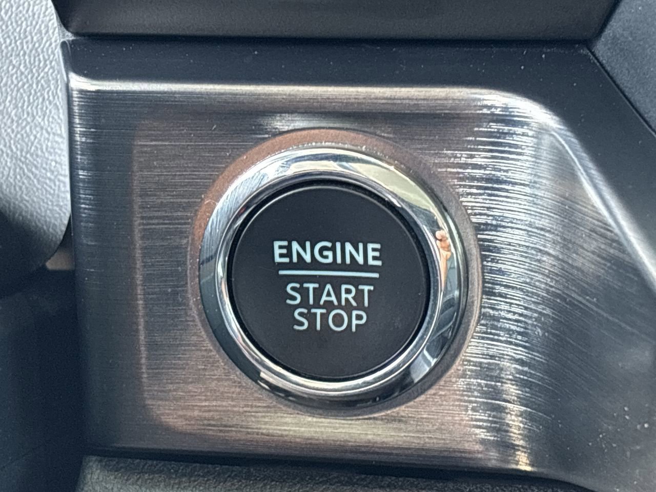 Certified 2025 Ford F450 Lariat image 37