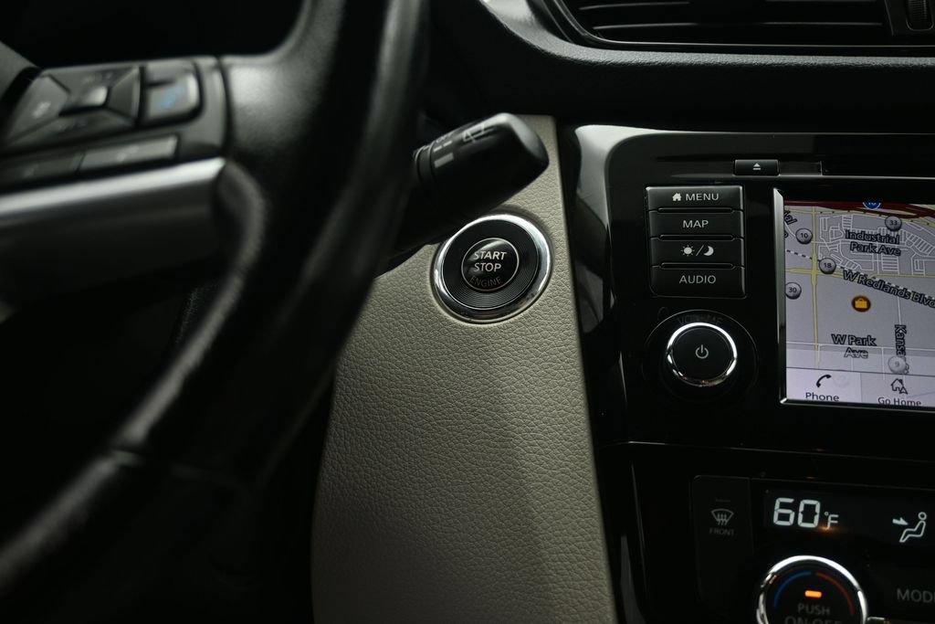 Used 2020 Nissan Rogue Sport SL w/ Premium Package FWD image 19