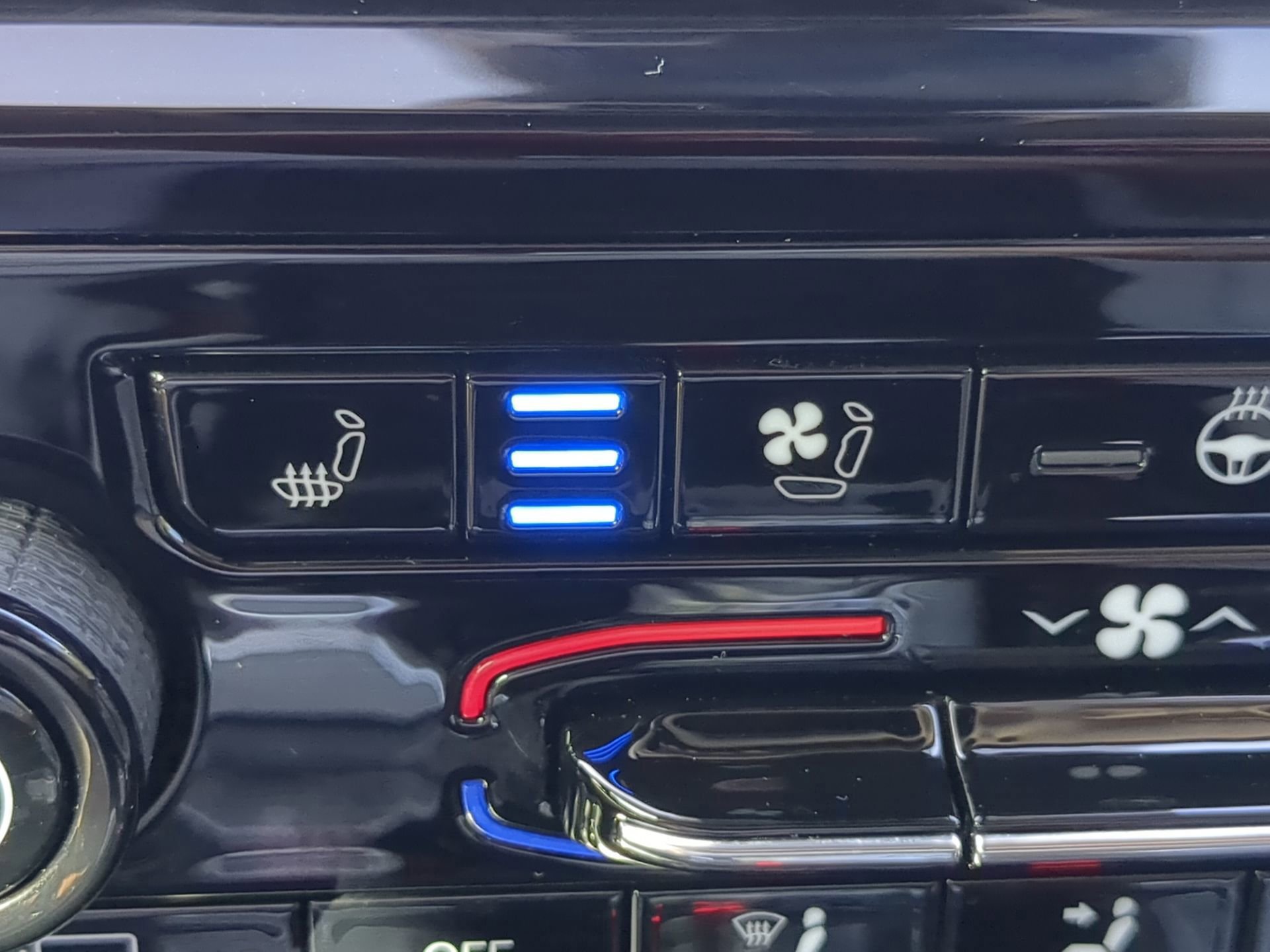 Used 2022 Jeep Grand Cherokee L Summit w/ Advanced Protech Group IV image 56