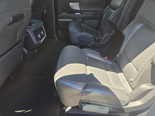 Certified 2025 Ford Expedition Active AWD/4WD image 13