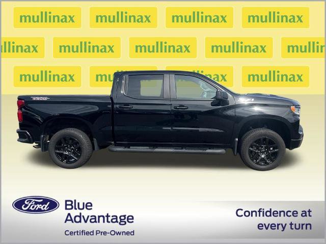 Used 2025 Chevrolet Silverado 1500 LT Trail Boss w/ Protection Package image 2