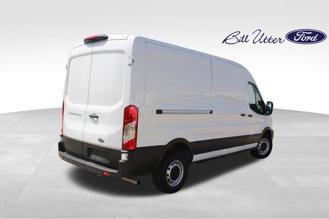 Certified 2025 Ford Transit 250 148 Medium Roof RWD image 5