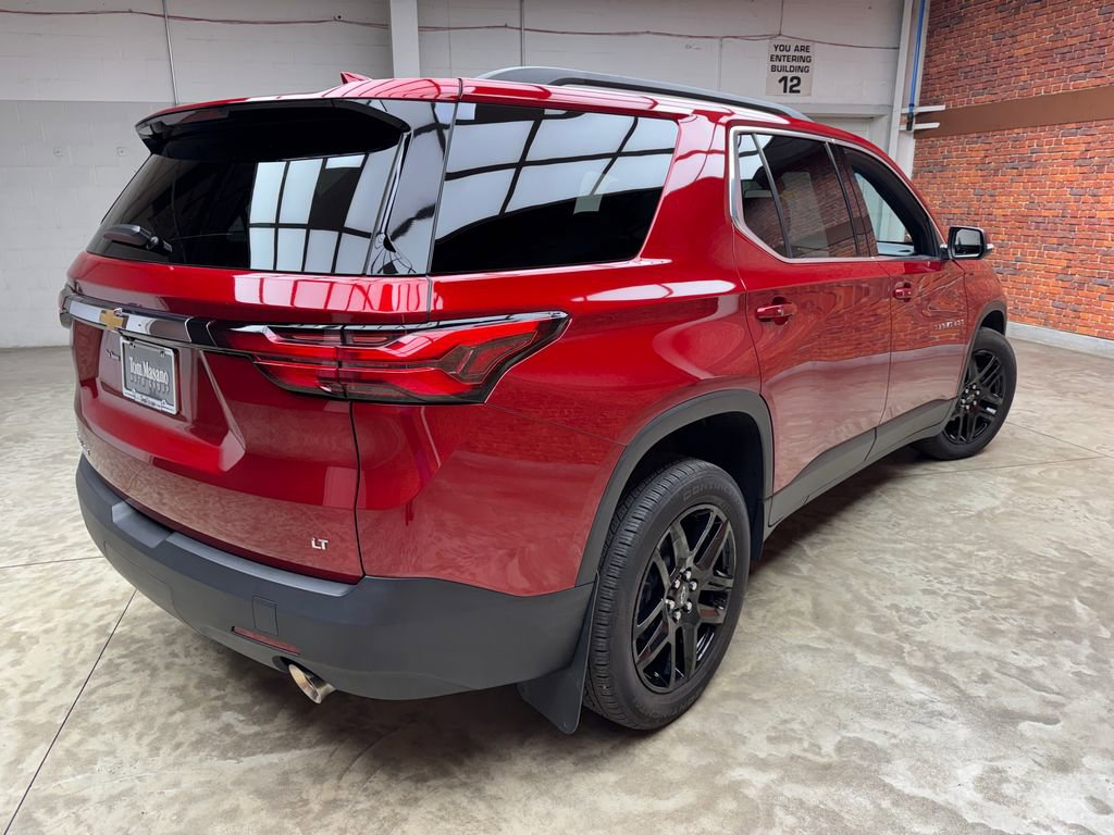 Used 2023 Chevrolet Traverse LT AWD/4WD image 5