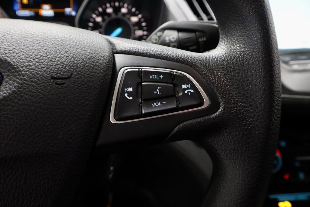 Certified 2019 Ford Escape SE FWD image 30