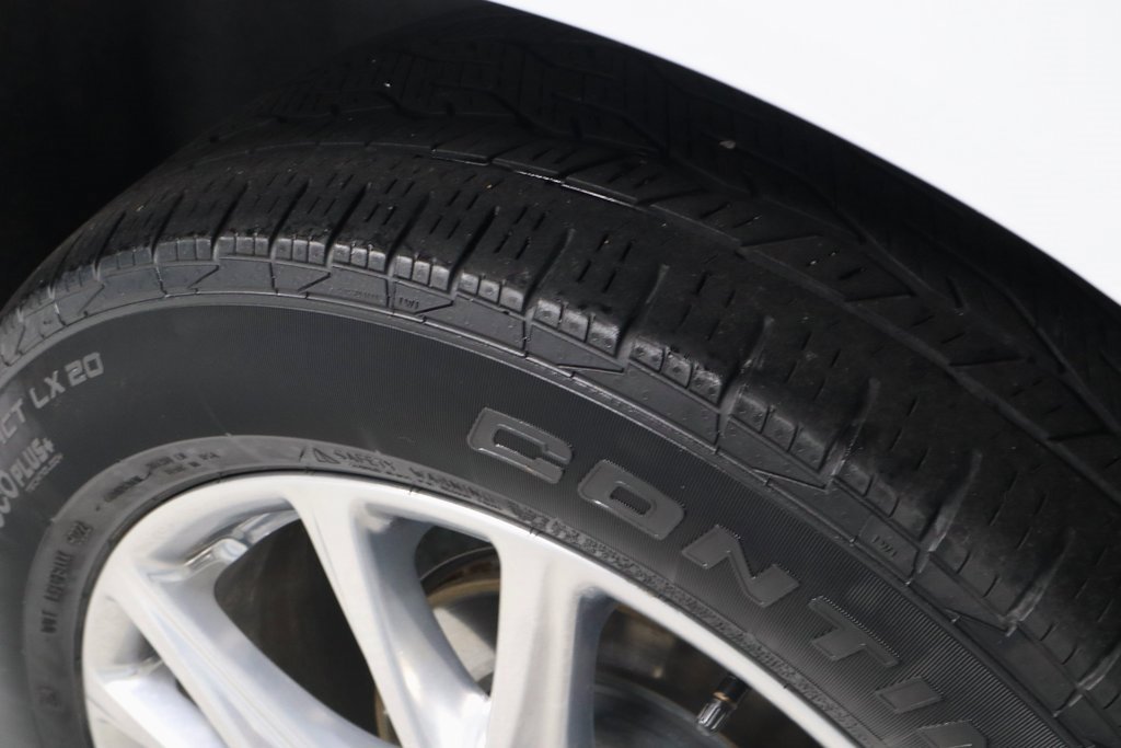 Used 2023 Buick Enclave Essence w/ Experience Buick Package image 23