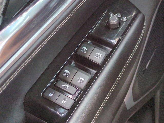 Used 2022 Jeep Wagoneer Series III image 24