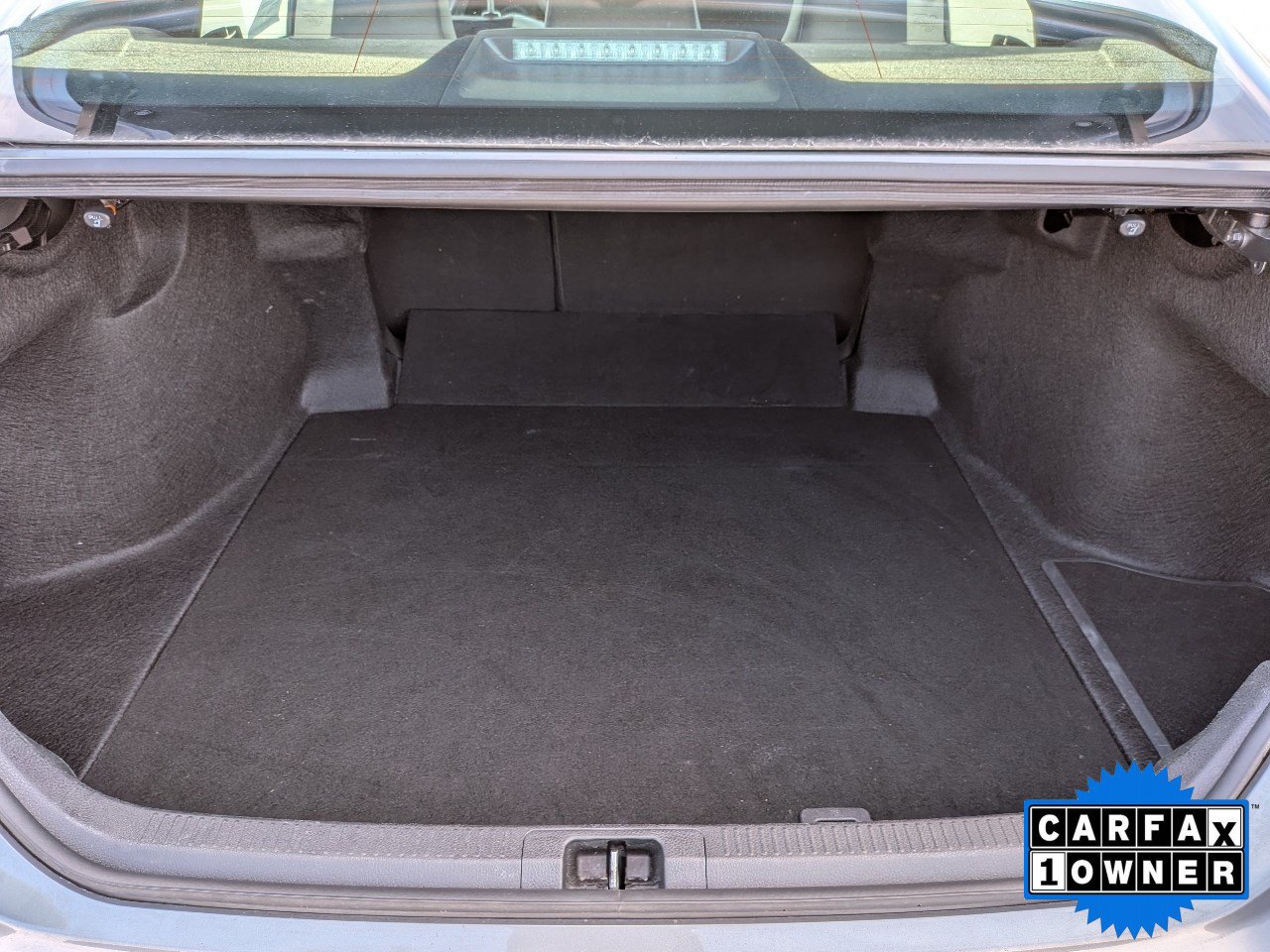 Used 2025 Toyota Camry SE FWD image 14