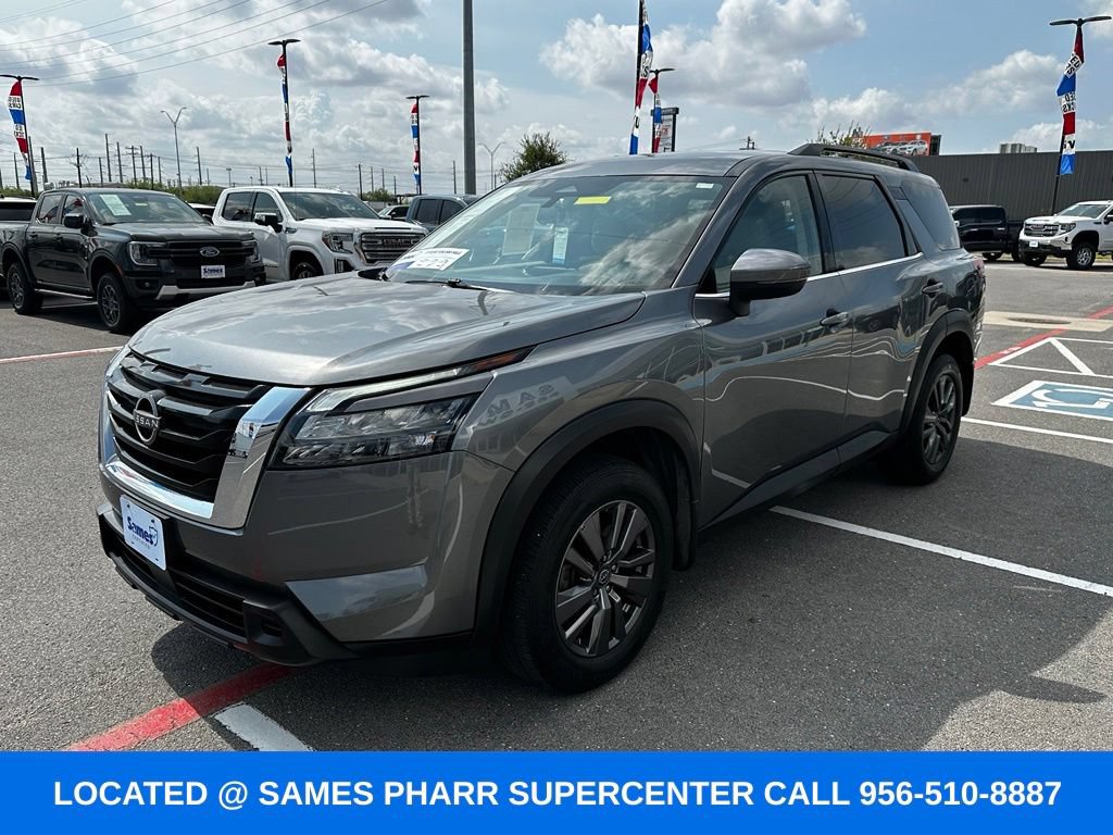 Used 2024 Nissan Pathfinder SV FWD image 5