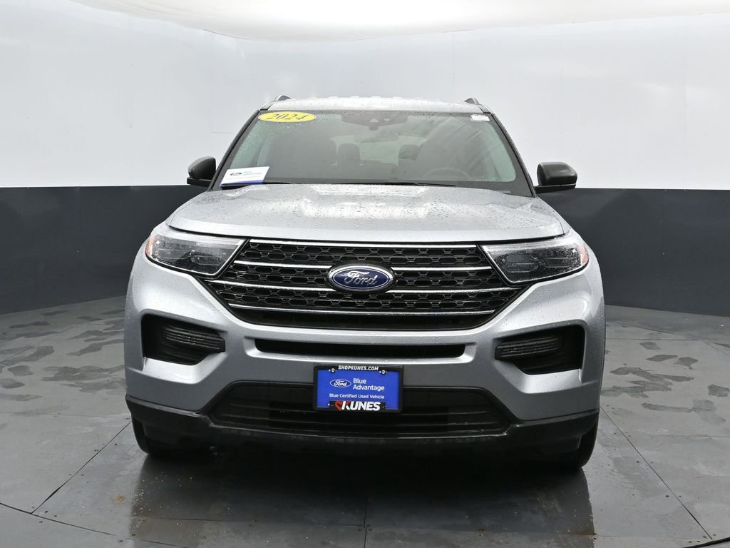 Certified 2024 Ford Explorer XLT w/ Class IV Trailer Tow Package image 5