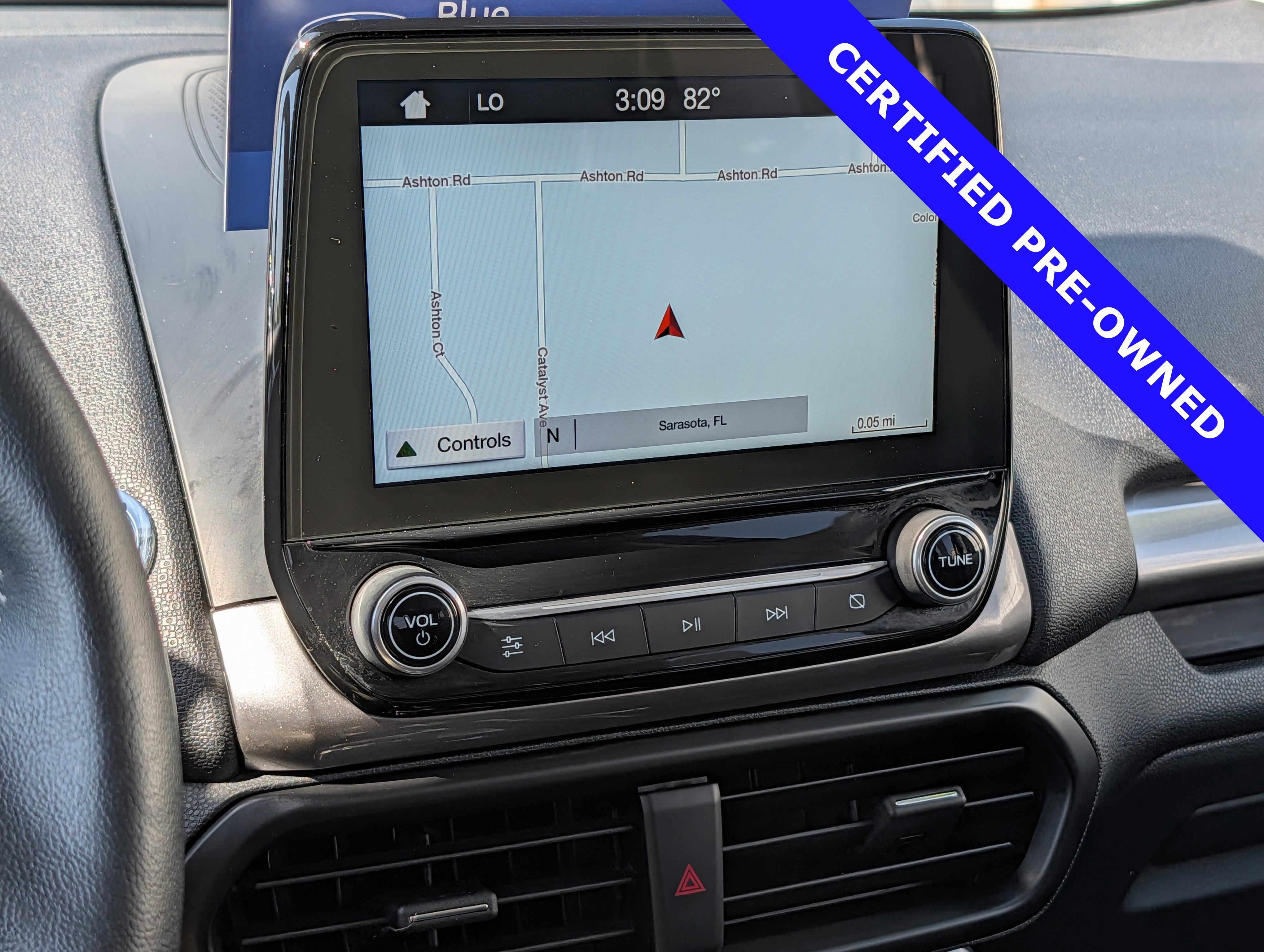Certified 2019 Ford EcoSport SES AWD/4WD image 29