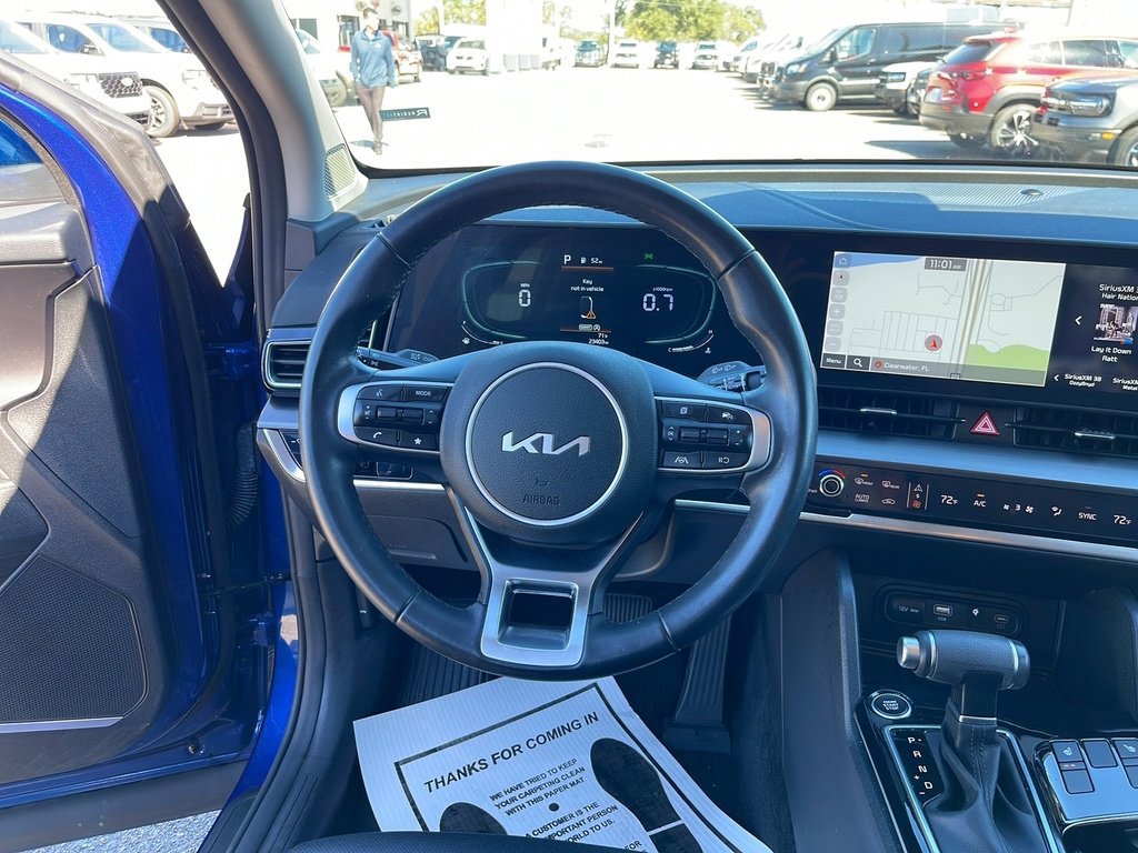 Used 2024 Kia Sportage EX image 30