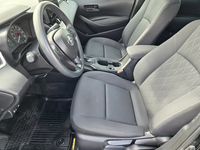 Used 2025 Toyota Corolla LE image 12