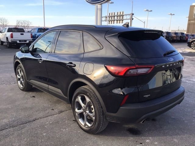 Certified 2025 Ford Escape ST-Line Select image 3