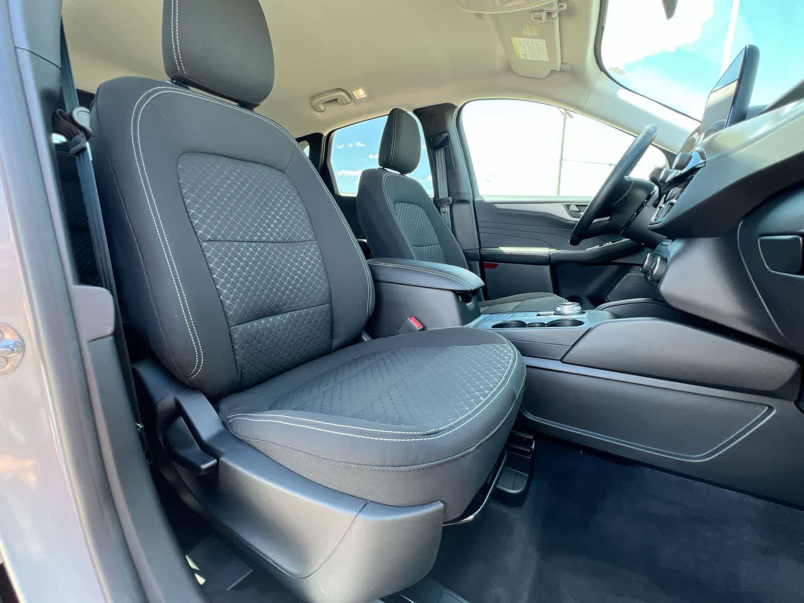 Certified 2023 Ford Escape Active AWD/4WD image 21