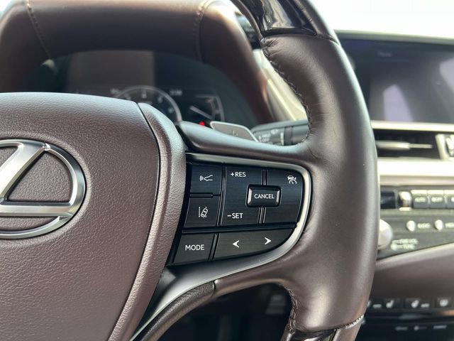 Used 2021 Lexus ES 350 Luxury w/ Accessory Package image 17