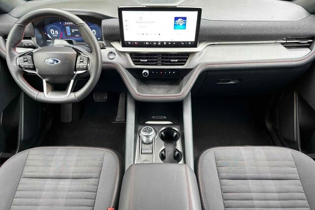 Certified 2025 Ford Explorer ST-Line w/ ST-Line Street Pack image 5