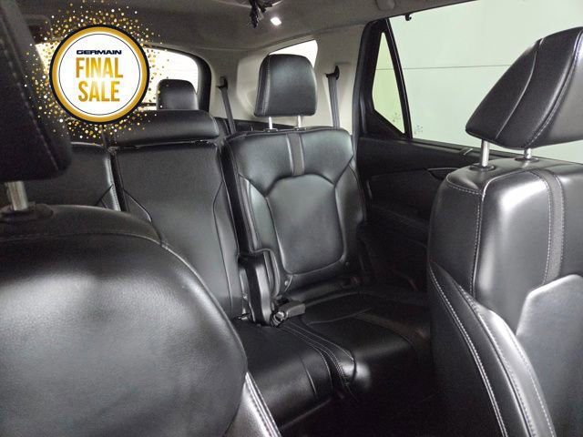 Used 2025 Honda Pilot Touring image 17