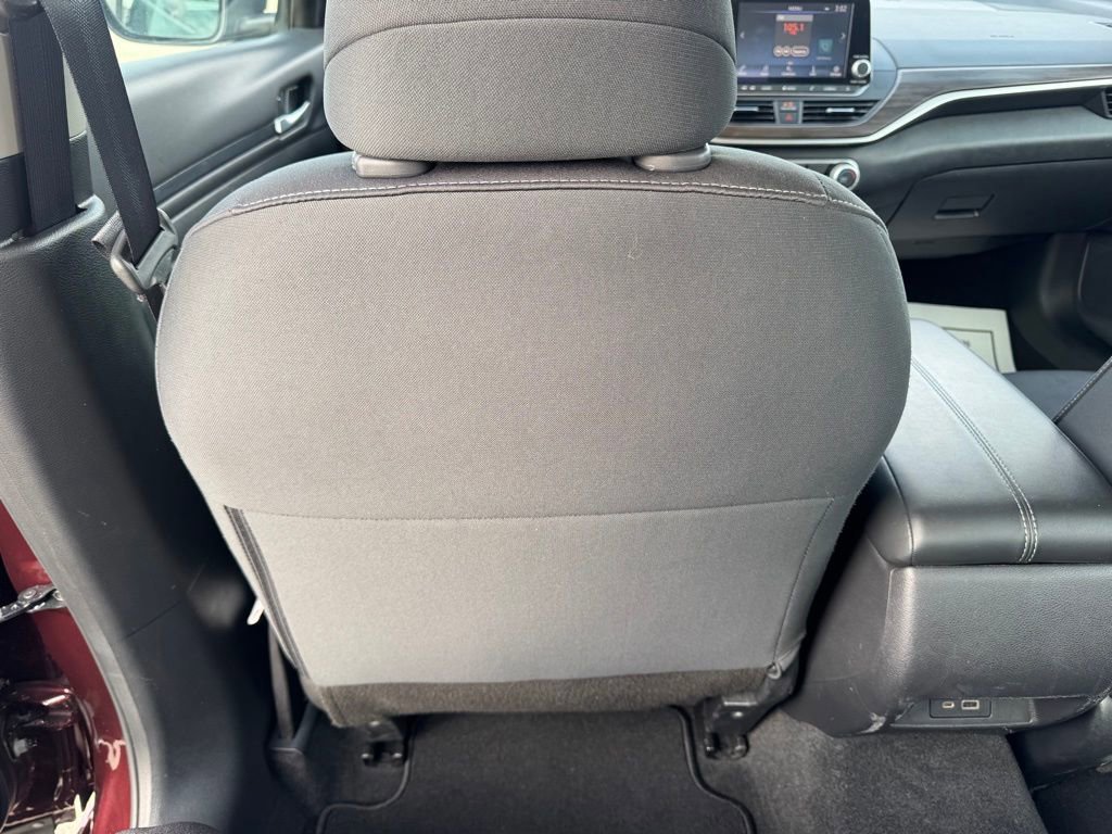 Used 2025 Nissan Altima 2.5 SV image 29