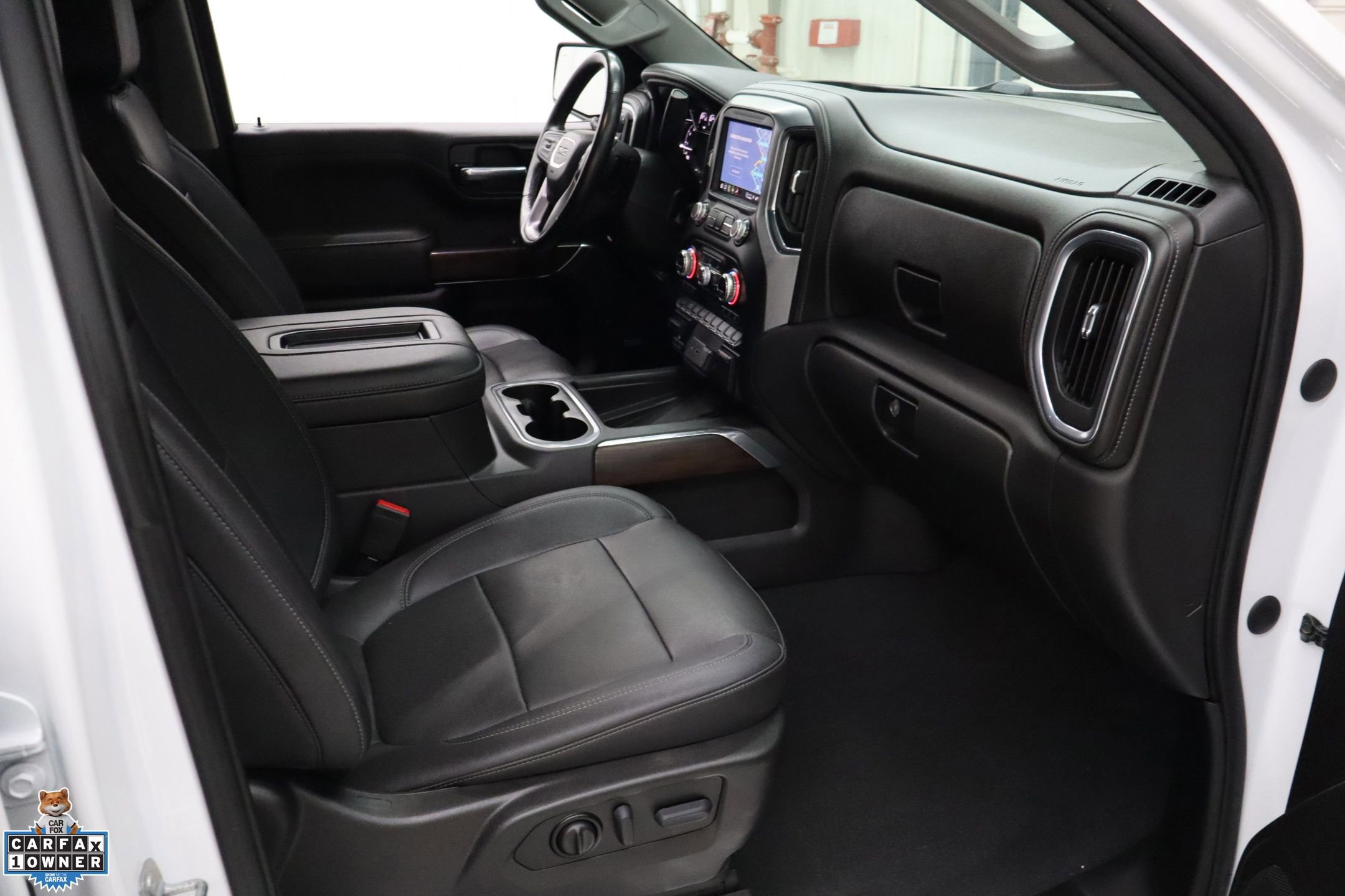 Used 2022 GMC Sierra 1500 SLT image 36