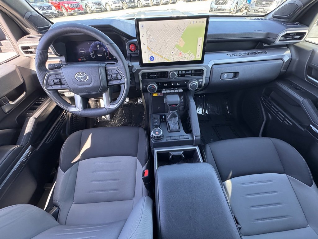 Used 2025 Toyota Tacoma TRD Sport image 27