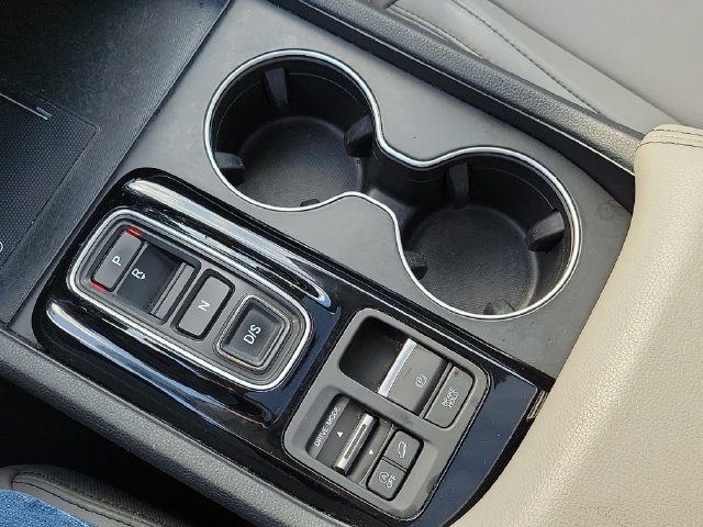 Used 2024 Honda Pilot Touring image 19