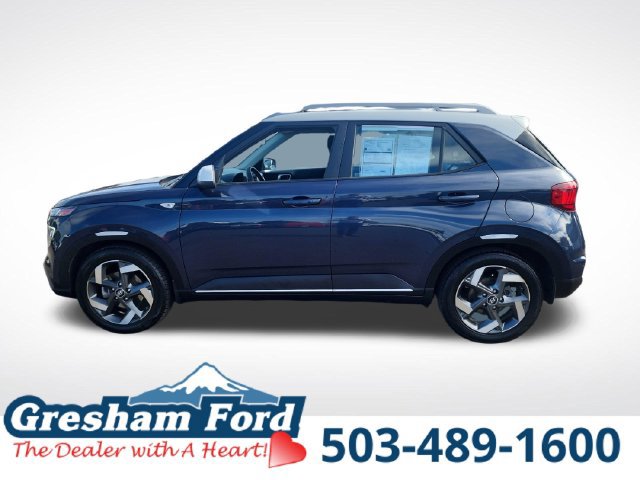 Used 2021 Hyundai Venue FWD image 3